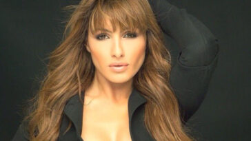kratithite giati zematai i elena paparizou stin pio agpia ekdochi tis leopap kopmaki ke xexila prosovta