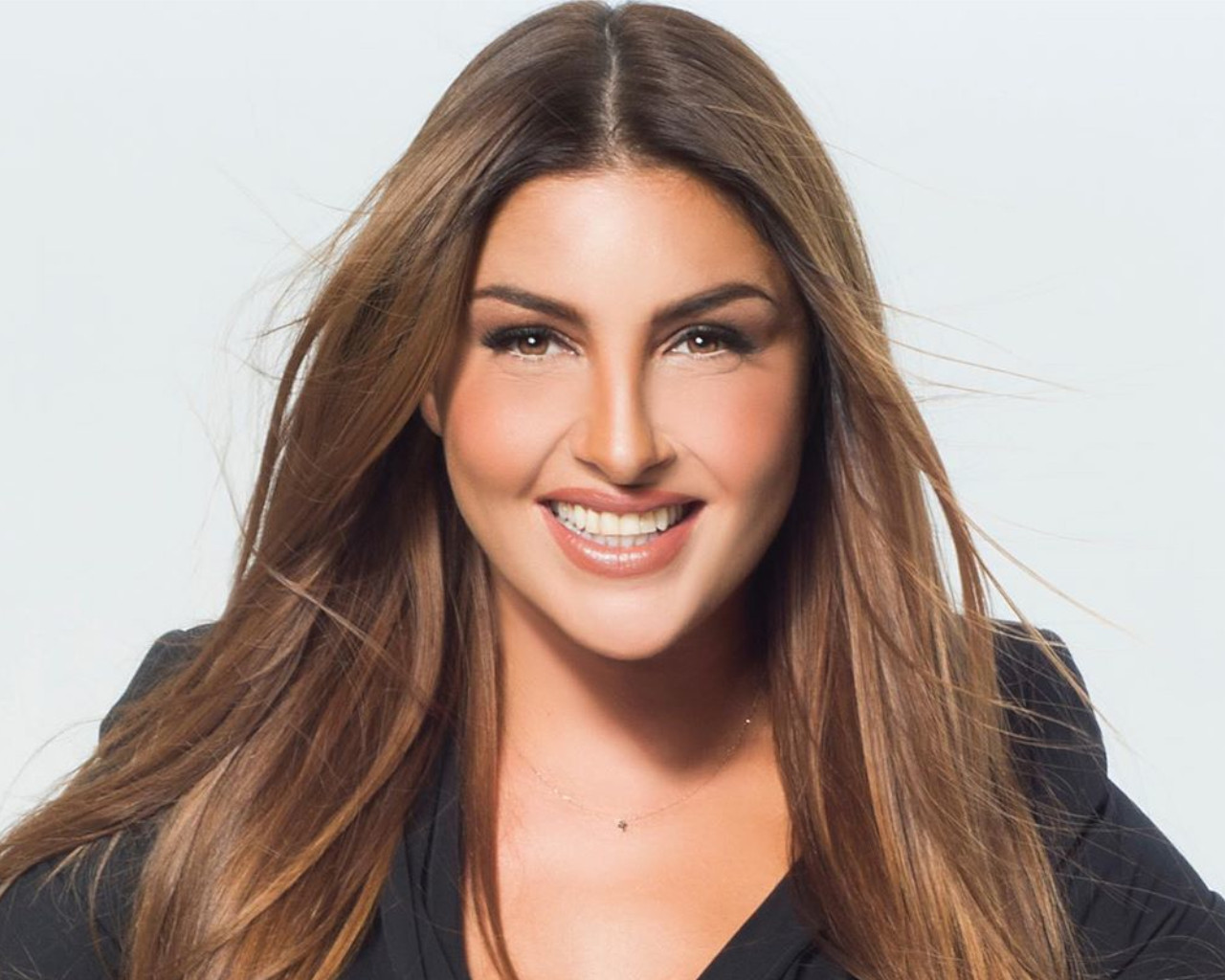 the a ra i elena paparizou petai bouti ke tis xepernai oles me diafora dielyse ke tin stikoudi
