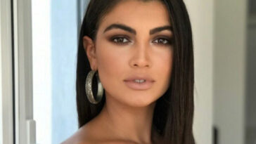 gntm 2 ouaou i keisi miziou mas deichnei tin mama tis kai einai oloidies pathame plaka me tin omoiotita