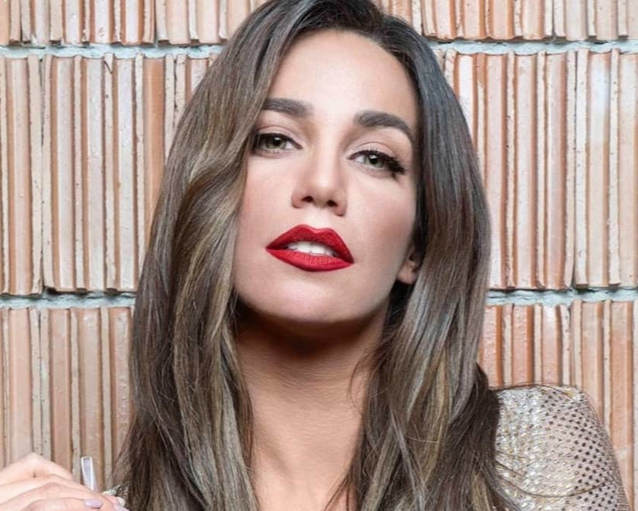 katerina stikoudi to florar boystaki me to zori ta sygkratise pou ta ekpyve toso kairo