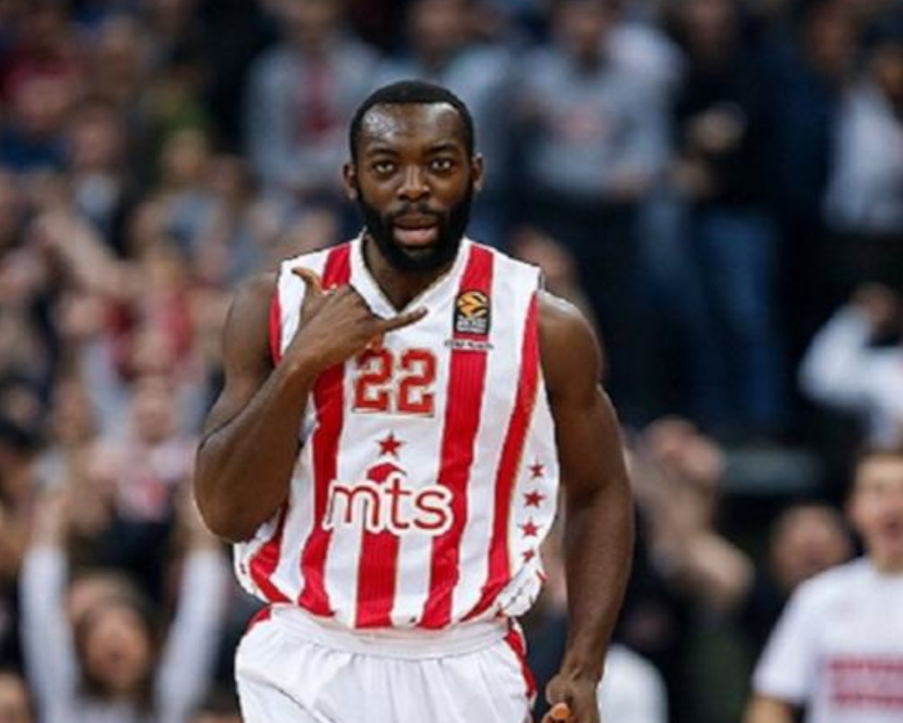 olybiakos basket o tzenkins irthe gia na syblirosei ton spanouli kai ton papanikolaou