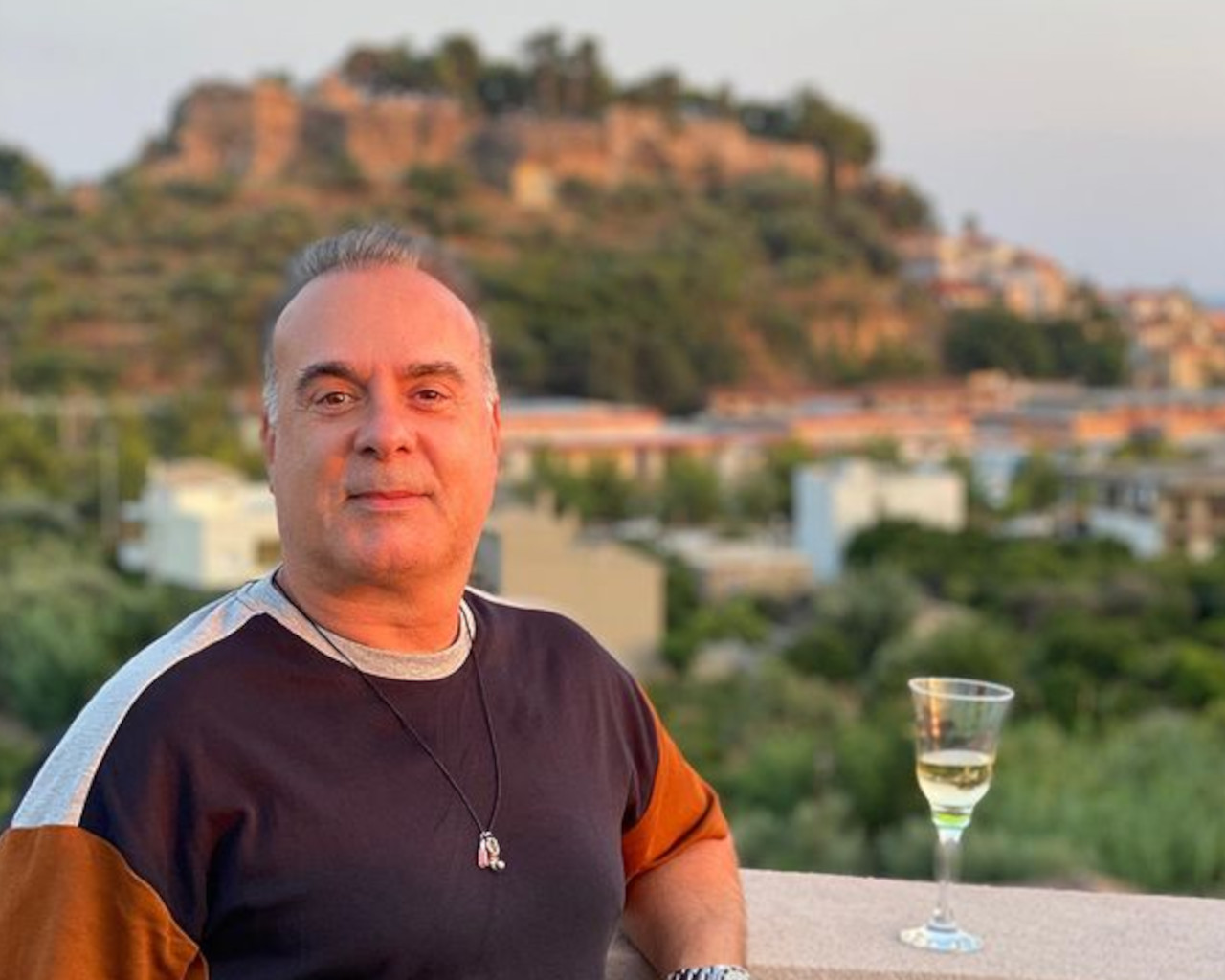 φώτης σεργουλόπουλος,φώτης σεργουλόπουλος παρουσιαστης,φώτης σεργουλόπουλος παιδι,φώτης σεργουλόπουλος ηλικια