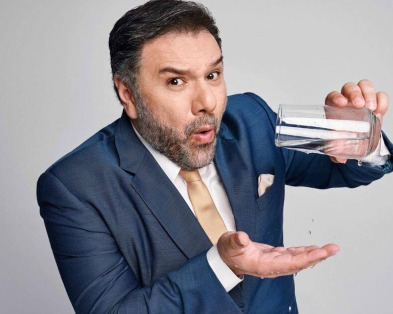 γρηγορης αρναουτογλου,γρηγορησ αρναουτογλου παιδι,γρηγορης αρναουτογλου νανσυ αντωνιου,γρηγορης αρναουτογλου υψος,γρηγορησ αρναουτογλου σχεση,γρηγορης αρναουτογλου σπουδες,γρηγορησ αρναουτογλου εκπομπη,γρηγορης αρναουτογλου instagram