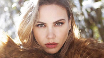 κατια δεδε,κατια δεδε μοντελο,κατια δεδε playmate,κατια δεδε instagram,κατια δεδε ηλικια,κατια δεδε φαρμα
