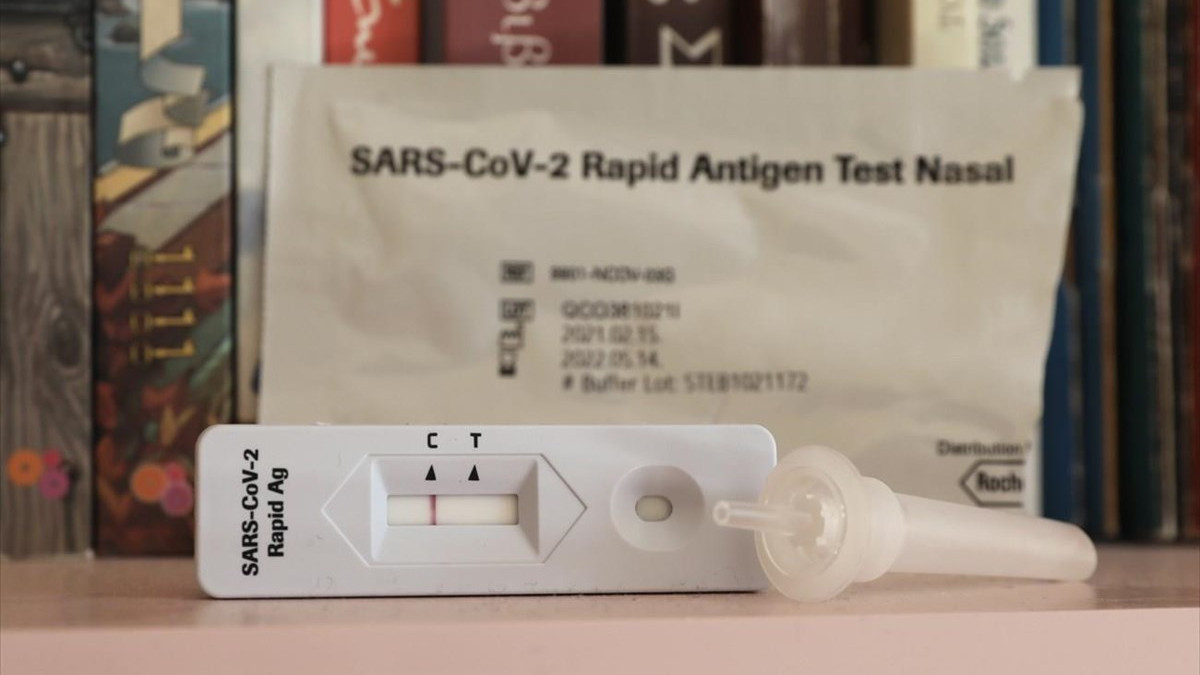 ektakti eidisi poia toxiki ousia periechoun ta self test ola osa den mas lene