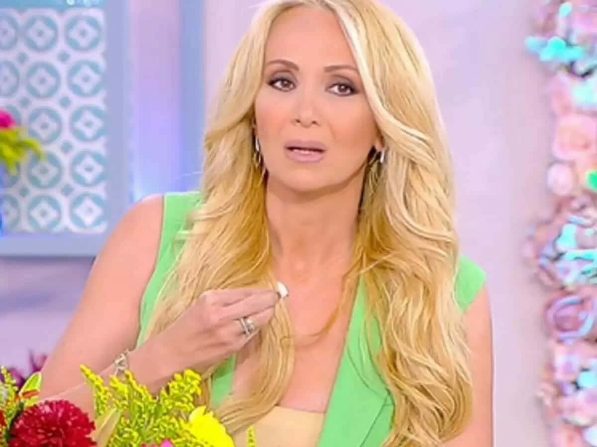 Ναταλί Κάκκαβα: «Ντρεπόμουν για το παρελθόν μου»