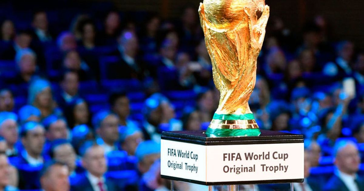 fifa trophy 1