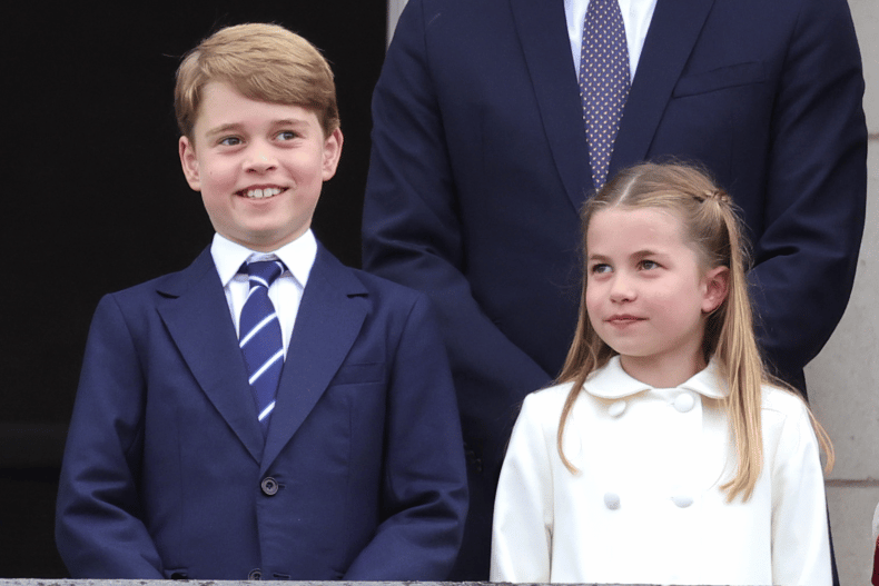 prince george princess charlotte buckingham palace balcony