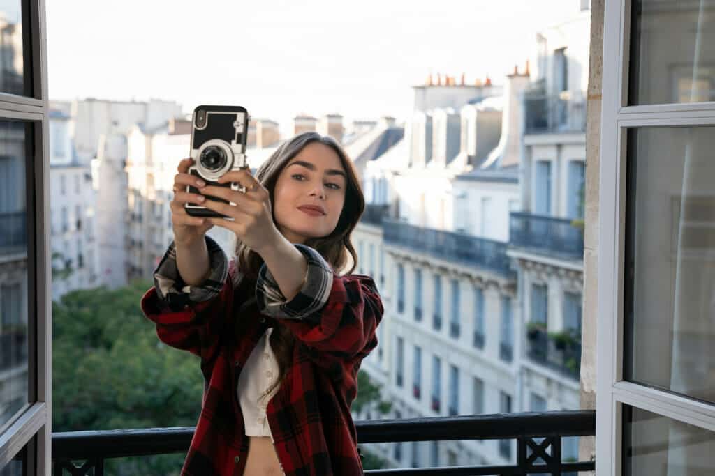 emily in paris4