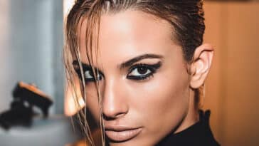 Ως γνήσια Θεσσαλονικιά η Κατερίνα Λιόλιου ξέρει να αναστατώνει τους πάντες τόσο με τις εμφανίσεις της, όσο και με τον χορό της, δείγματα του